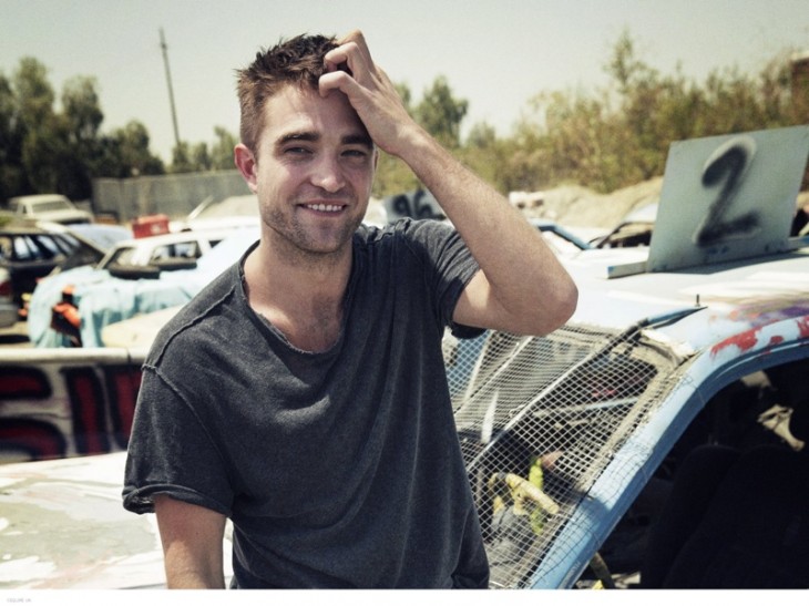 Robert-Pattinson-Esquire-UK-September-2014-Photos-004